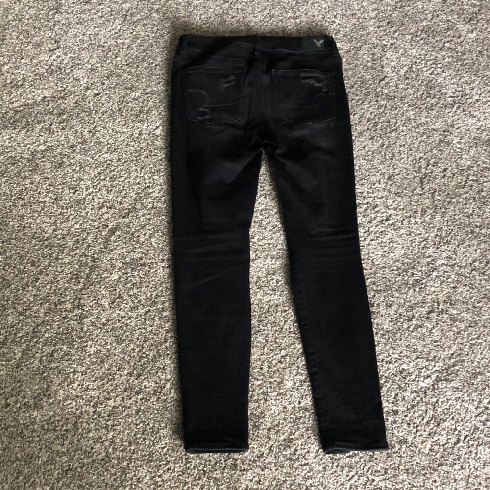 American Eagle Distressed High-Rise Jegging